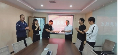 赞美优良 设置楷模｜CA88环境召开三季度标兵赞美颁奖典礼